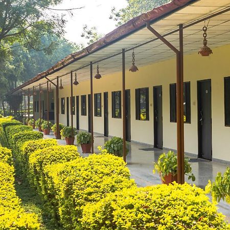 Narmada Hills Resort Omkareshwar Extérieur photo