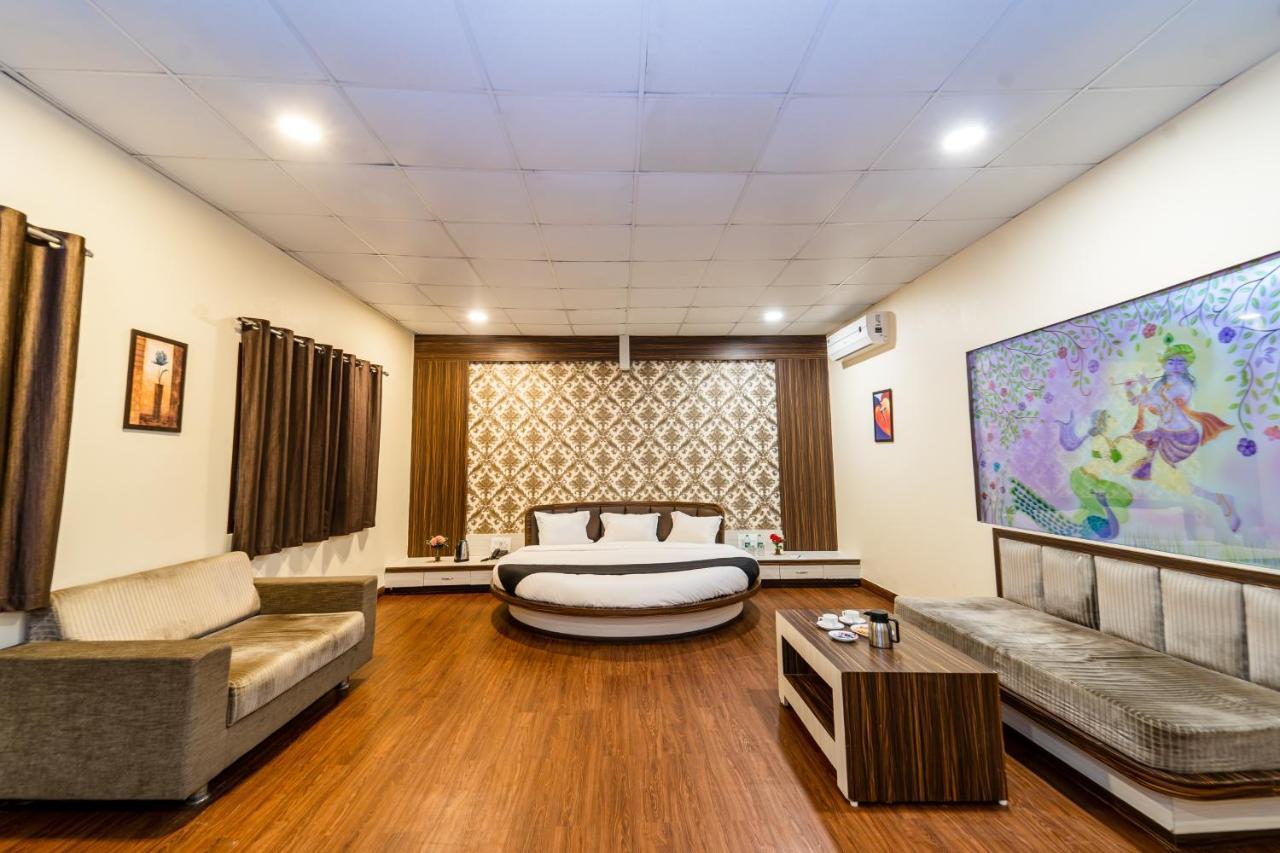 Narmada Hills Resort Godarpura Extérieur photo