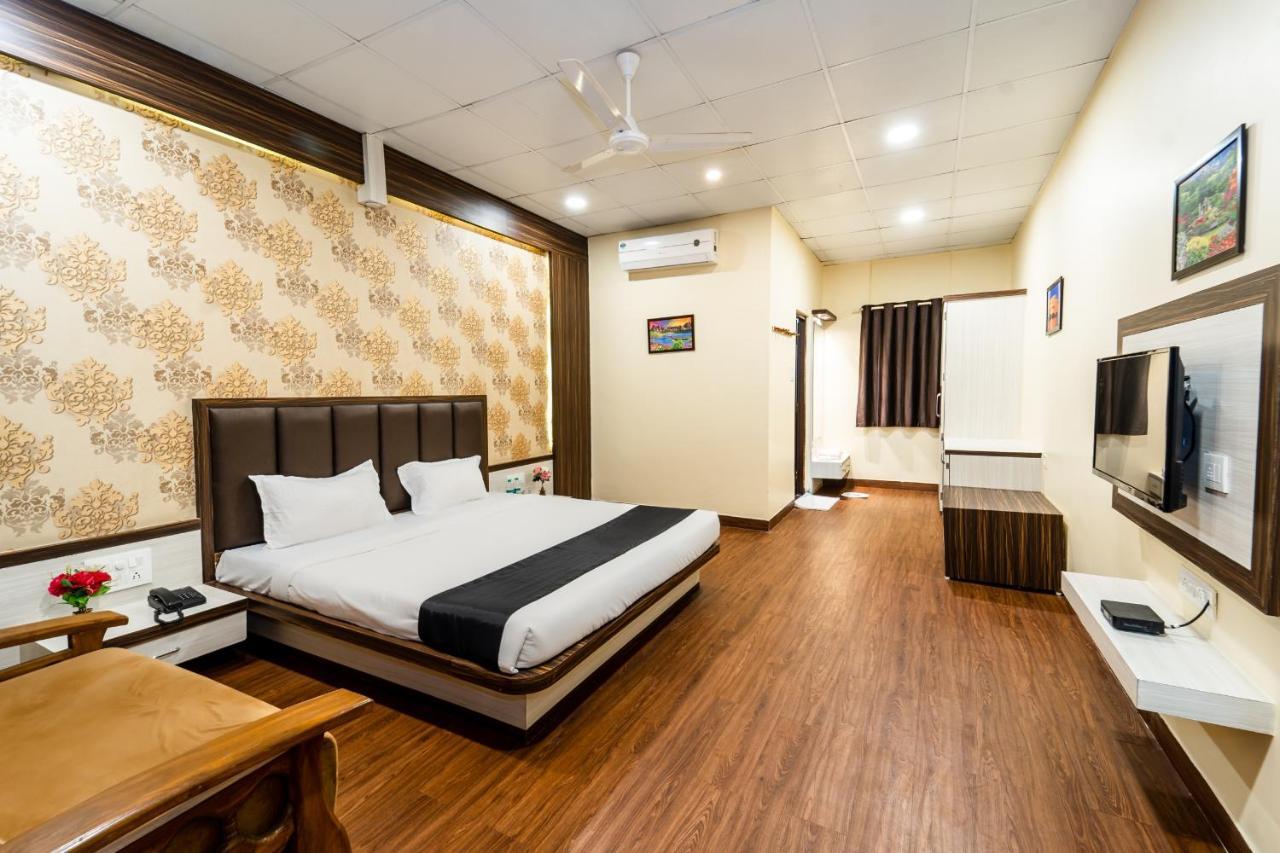 Narmada Hills Resort Omkareshwar Extérieur photo