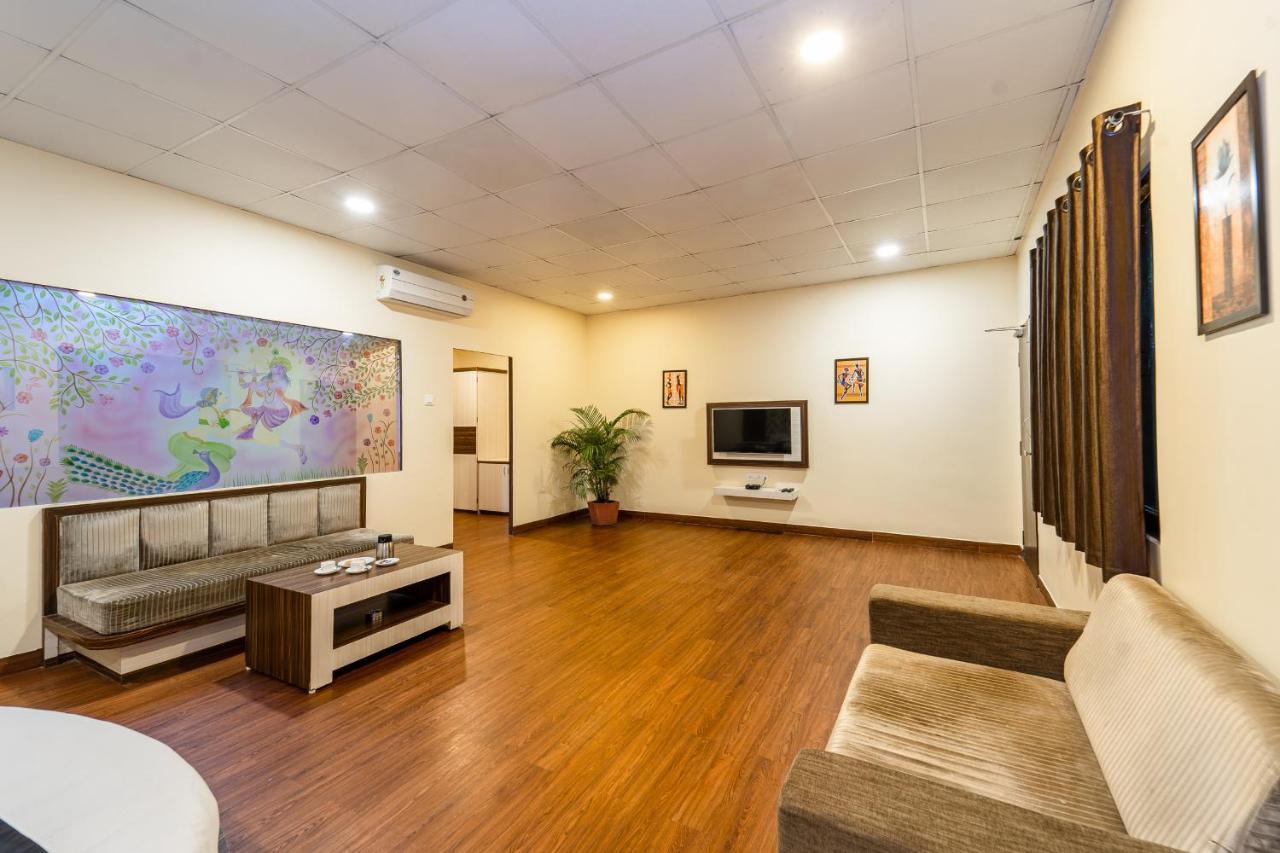 Narmada Hills Resort Omkareshwar Extérieur photo
