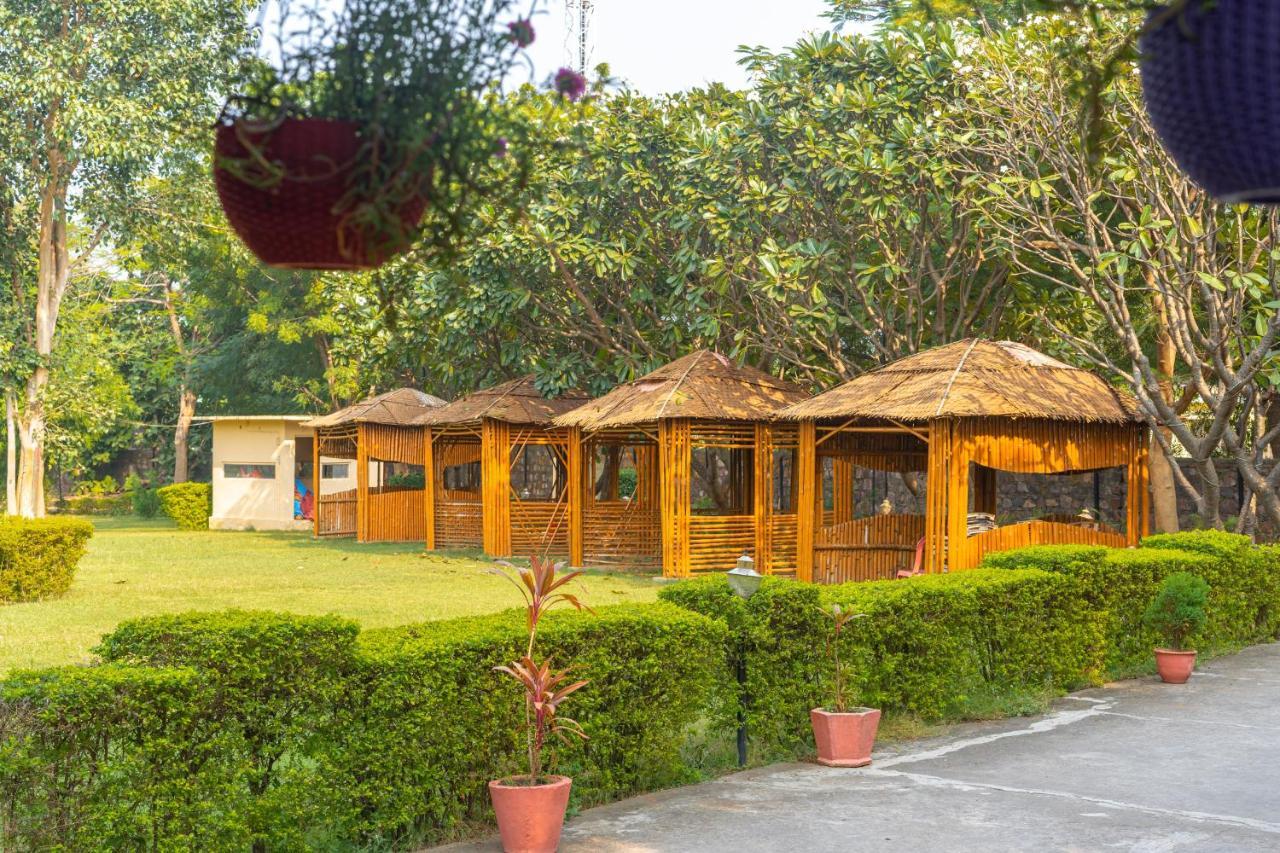 Narmada Hills Resort Omkareshwar Extérieur photo