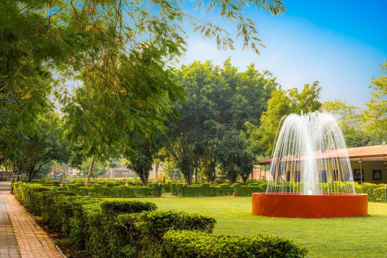 Narmada Hills Resort Godarpura Extérieur photo