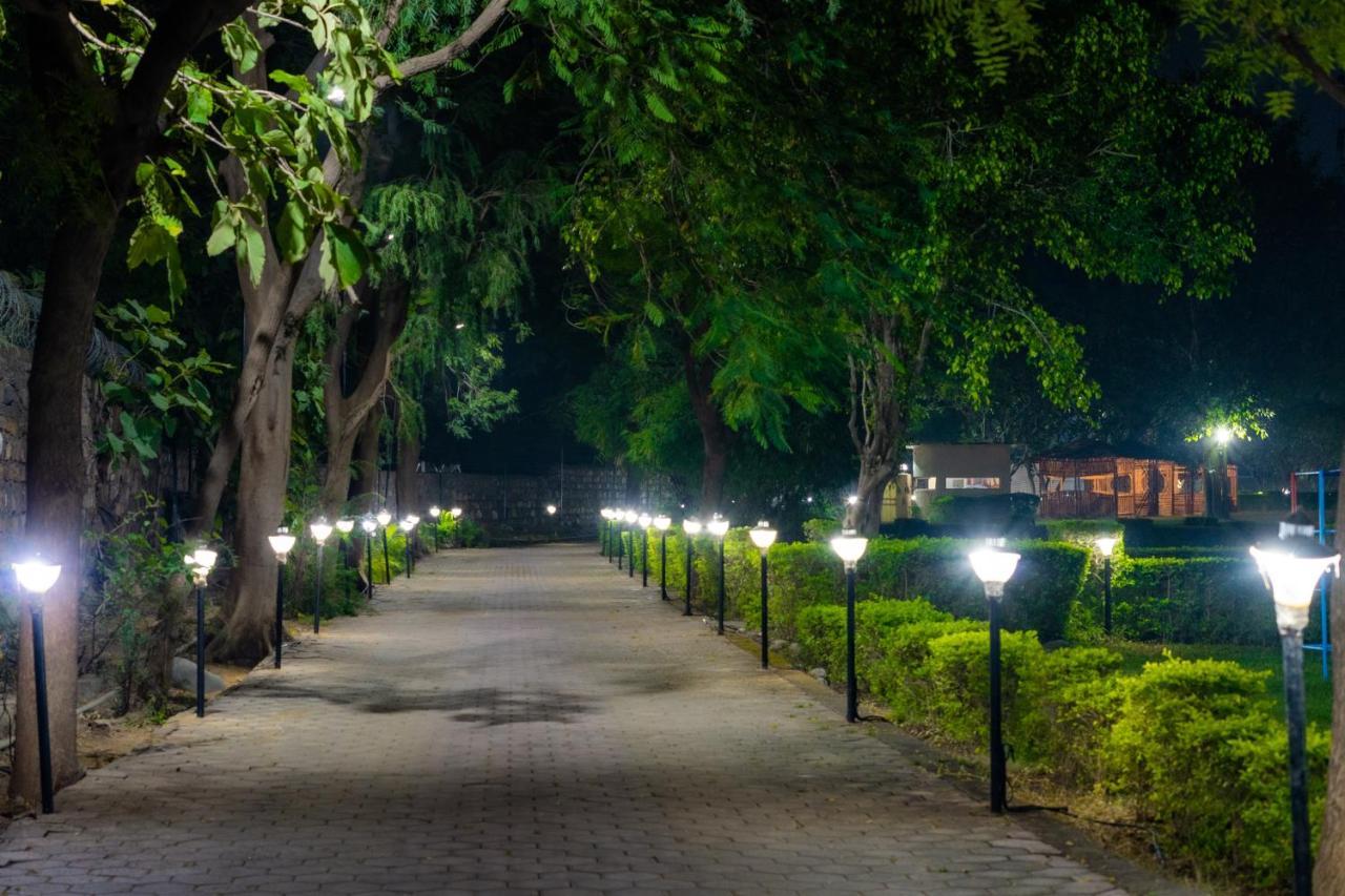 Narmada Hills Resort Godarpura Extérieur photo