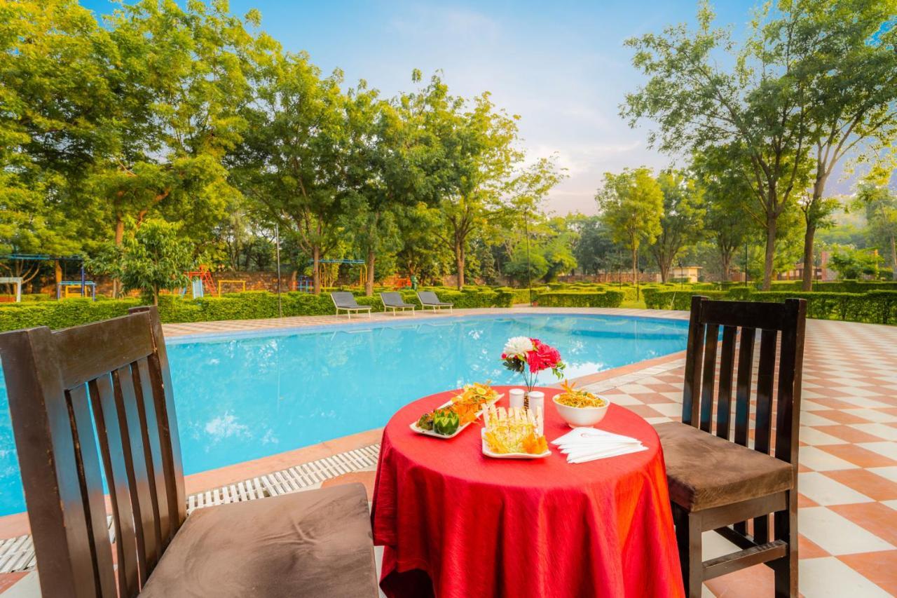Narmada Hills Resort Godarpura Extérieur photo