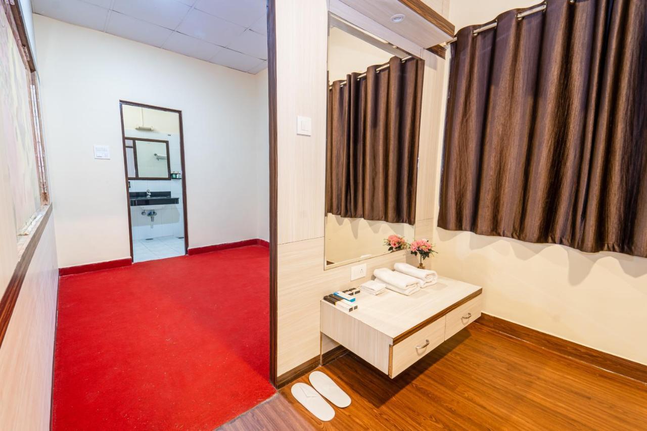 Narmada Hills Resort Omkareshwar Extérieur photo