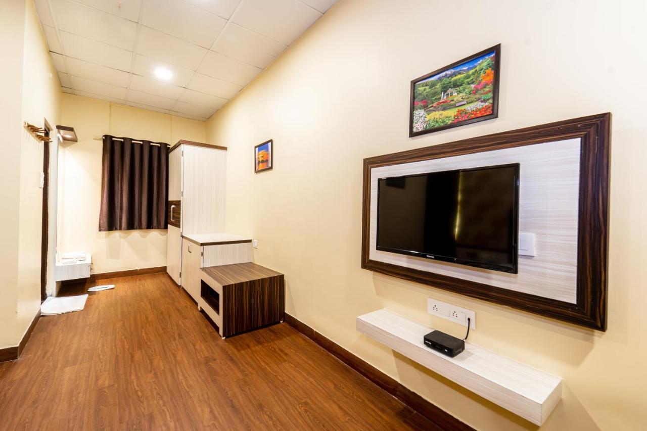 Narmada Hills Resort Godarpura Extérieur photo