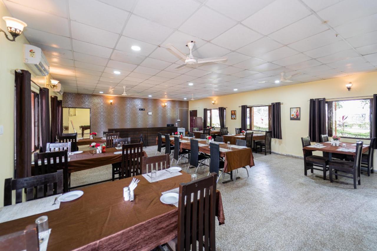 Narmada Hills Resort Omkareshwar Extérieur photo