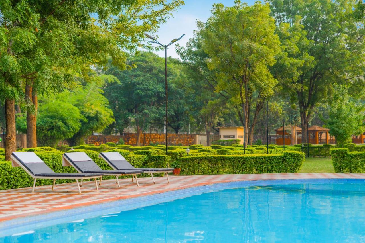 Narmada Hills Resort Godarpura Extérieur photo