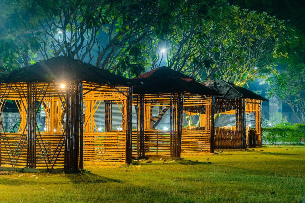 Narmada Hills Resort Godarpura Extérieur photo